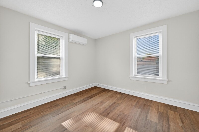 Building Photo - 5803 S Kings Highway Blvd