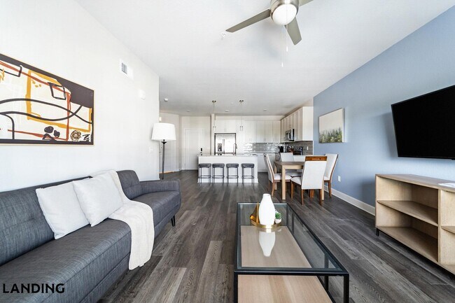 Building Photo - 918 Aventine Dr