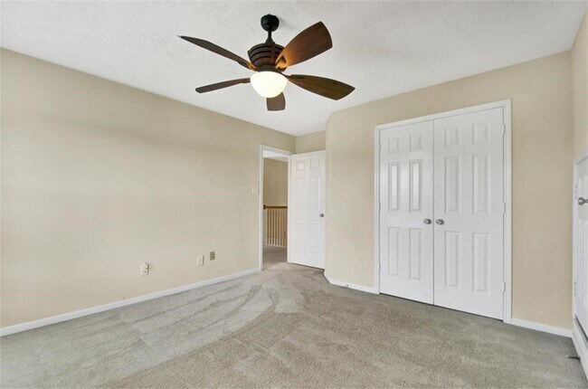 Building Photo - 26011 N Lakefair Dr