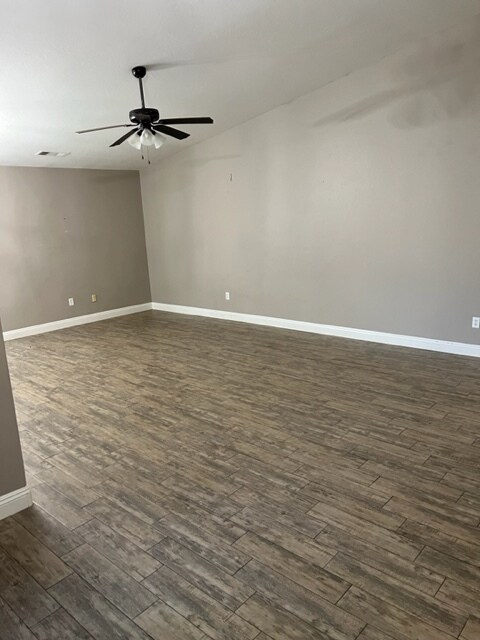 Building Photo - 478 Molly Ct