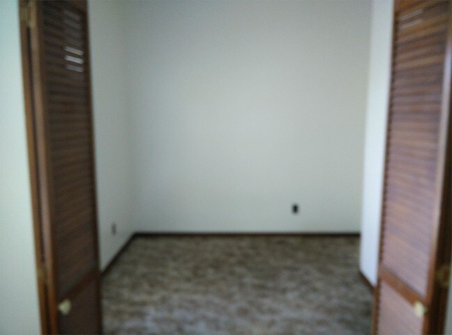 Building Photo - 2329 S Crysler Ave