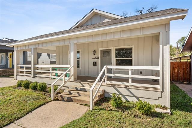 Building Photo - 3028 College Ave