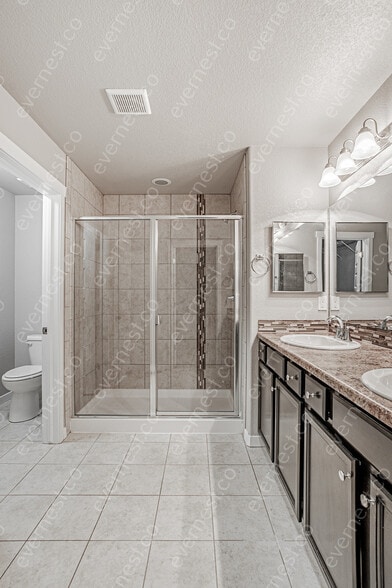 Building Photo - 2405 Falkirk Dr