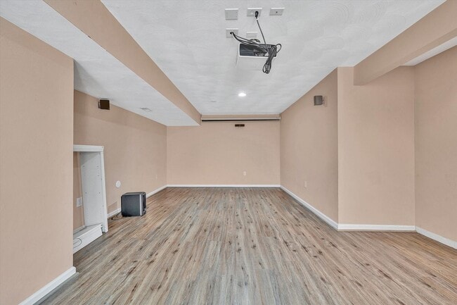 Building Photo - 1147 Belcroft Court