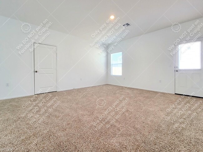 Building Photo - 3 br, 2 bath House - 2604 Shimsham Dr