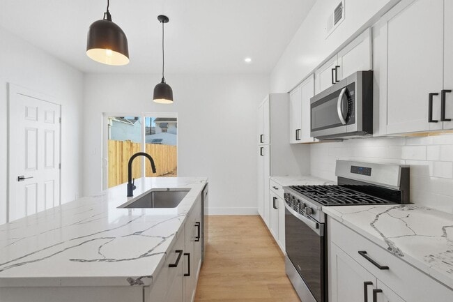 Building Photo - New Renovation - Sharpsburg