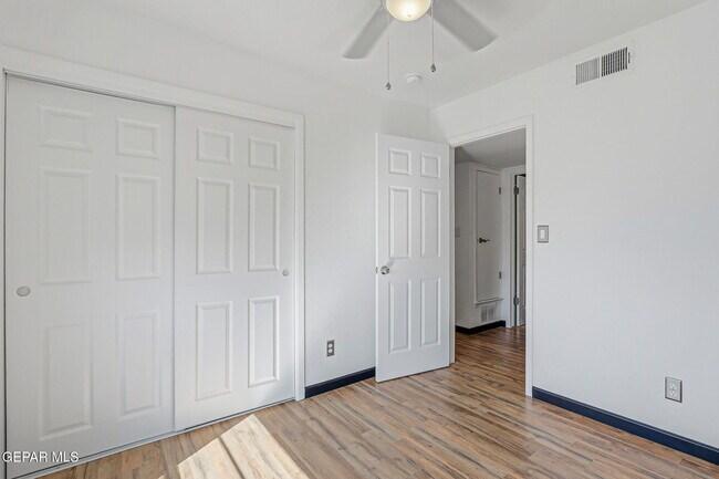 Building Photo - 5609 Van Horn Dr