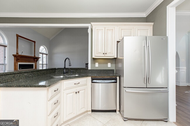 Building Photo - 100 Montview Way