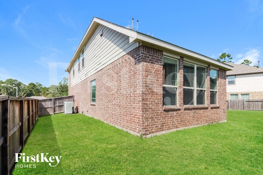 Building Photo - 2 Bellshill Cir