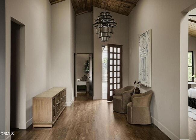 Building Photo - 12406 La Maida St