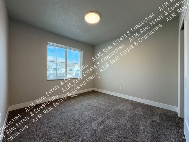 Building Photo - 284 Caspian Ct