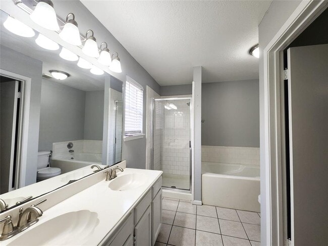 Building Photo - 14614 Cypress Valley Dr