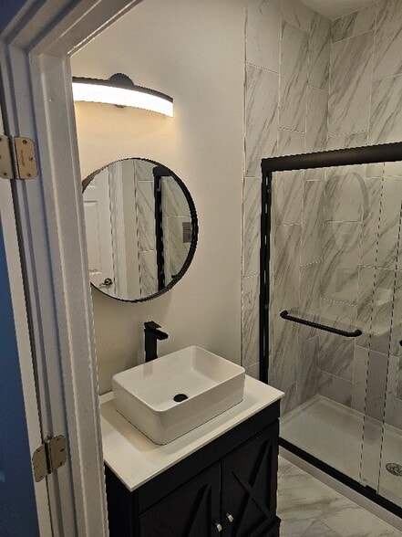 Building Photo - 2035 Carrollton Ave