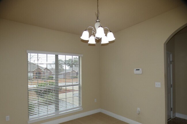 Building Photo - 3-Bedroom Home + Office/Flex Space