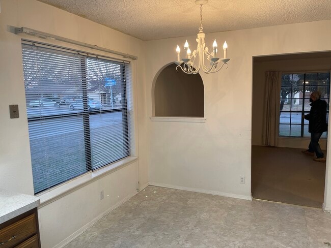 Building Photo - 924 Cottonwood Trail