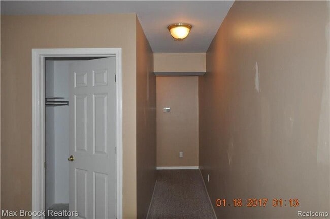 Building Photo - 156 Tiffany Ln Pvt