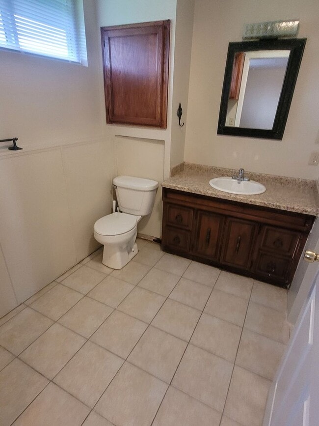 Building Photo - 41 Grenz Dr