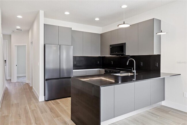 Building Photo - 17334 Serenidad Blvd