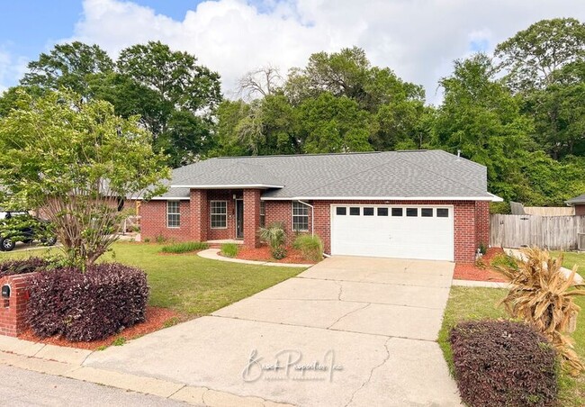 Primary Photo - 2634 Southern Oaks Dr