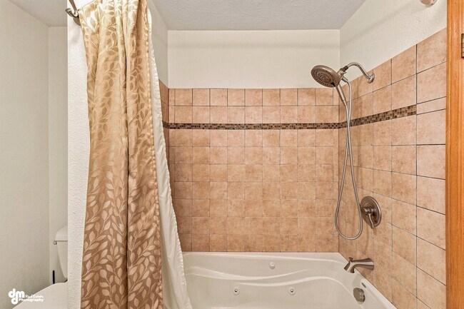 Building Photo - 6740 E Toller Ct