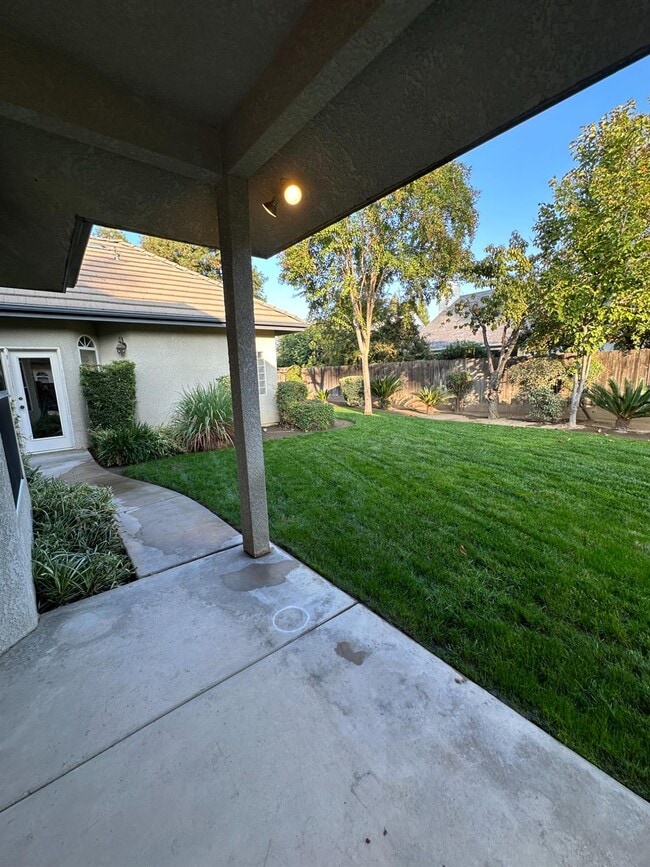 Building Photo - 535 W Decatur Ave