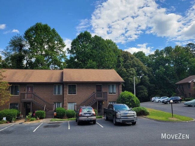 Building Photo - 216 Ridge Forest Ct