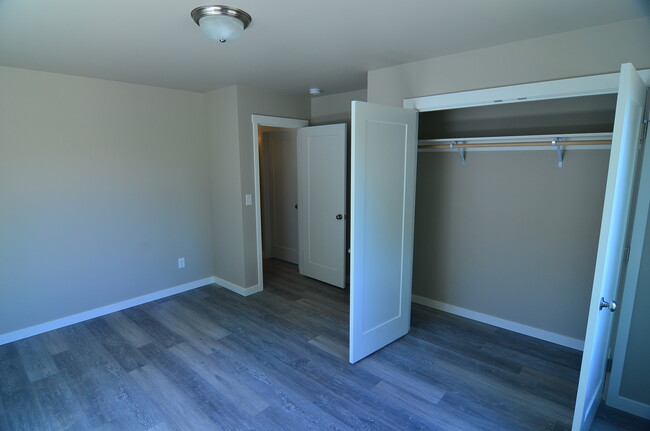 Building Photo - 2505 Utter St