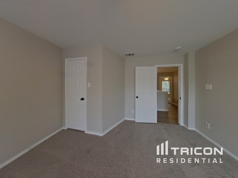Building Photo - 5604 Nacona Dr