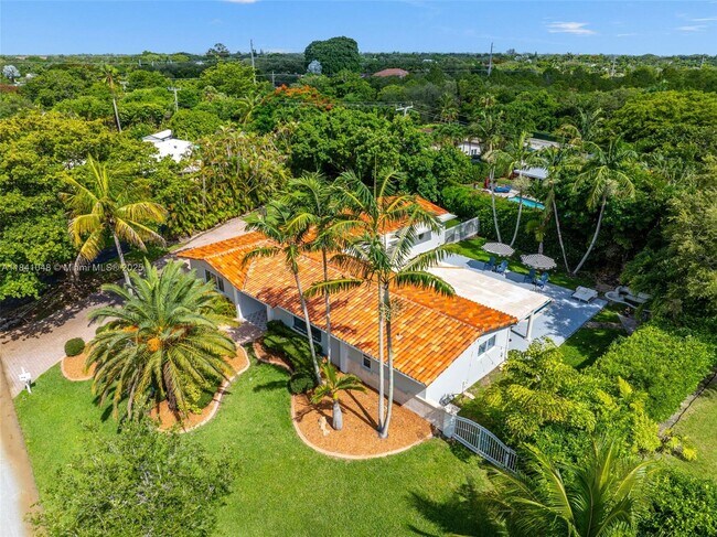 Building Photo - 6561 Marlin Dr