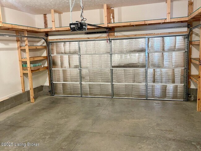 Building Photo - 12013 Cascade Falls Trl