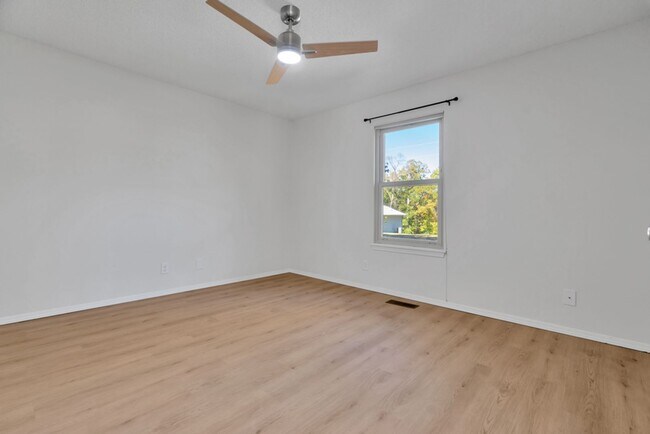 Building Photo - Beautiful 3-bedroom 2 bath Home in Bella V...