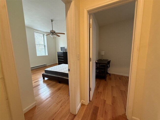 Building Photo - 25 Court St