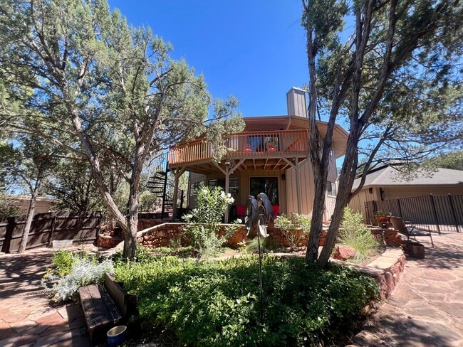 Building Photo - Furnished, 1-Year Long-Term Rental