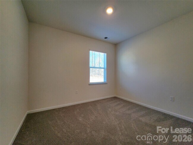 Building Photo - 125 Sycamore Xing Ct