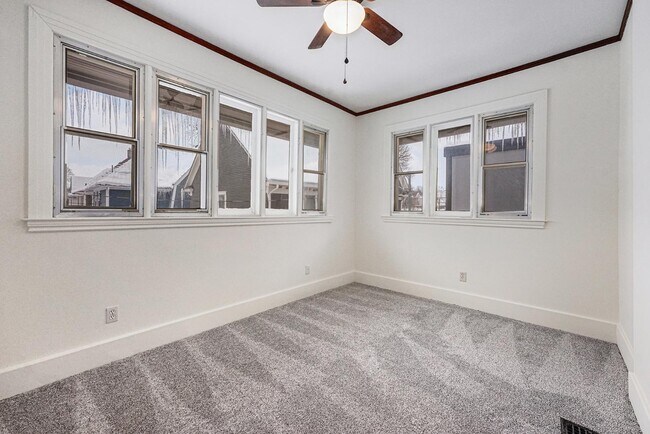 Building Photo - 572 Madison Ave SE