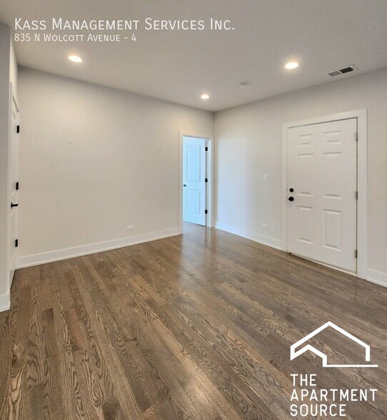 Building Photo - 843 N Wolcott Ave