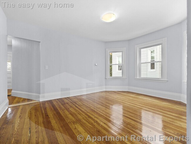 Building Photo - 39 Hancock St