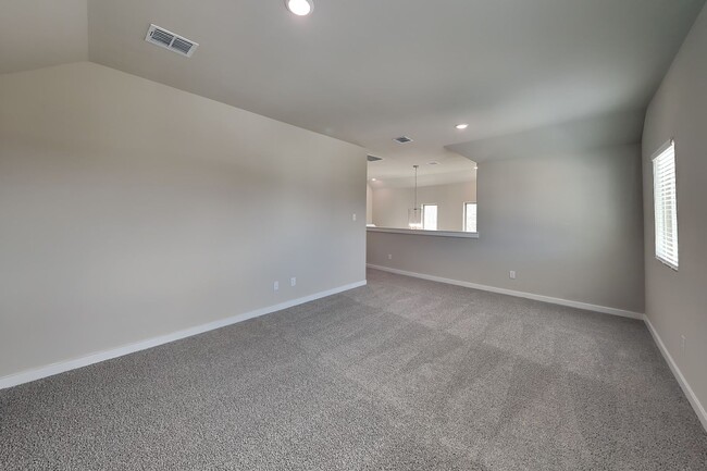 Building Photo - Brand-New Luxury Living with Designer Finishes & a Dream Floor Plan!