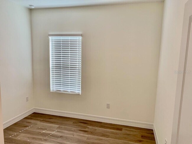 Building Photo - 21475 Seaton Ave