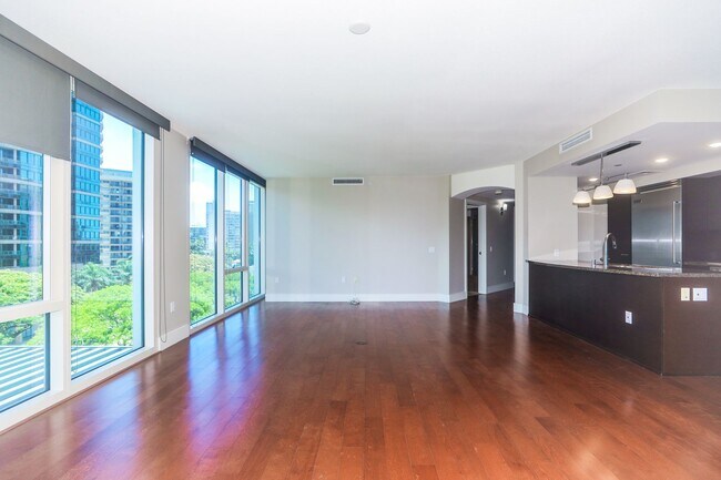 Primary Photo - Allure Waikiki - 2 bedroom, 2 bath with 1 ...