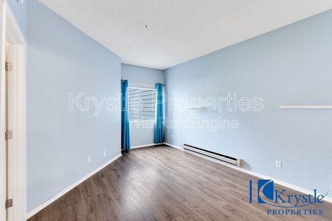 Building Photo - 1201 Glen Cove Pkwy
