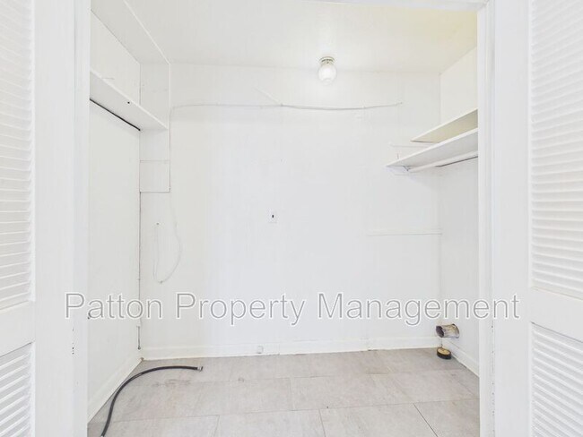 Building Photo - 4308 S Jackson St