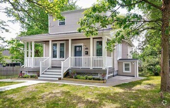 Building Photo - 2409 E Cold Spring Ln