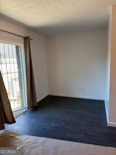 Building Photo - 1867 Myrtle Dr SW