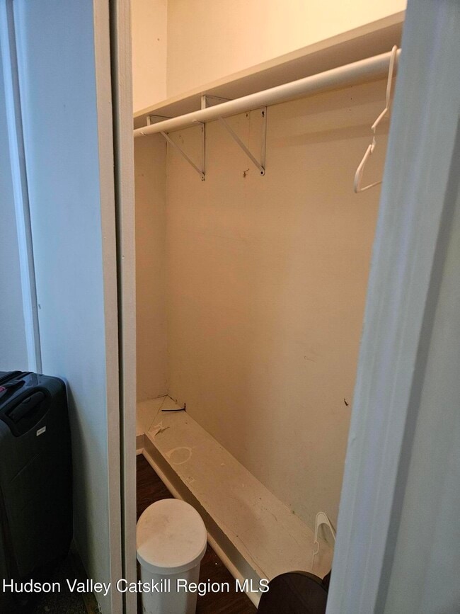 Building Photo - 477 Lattintown Rd