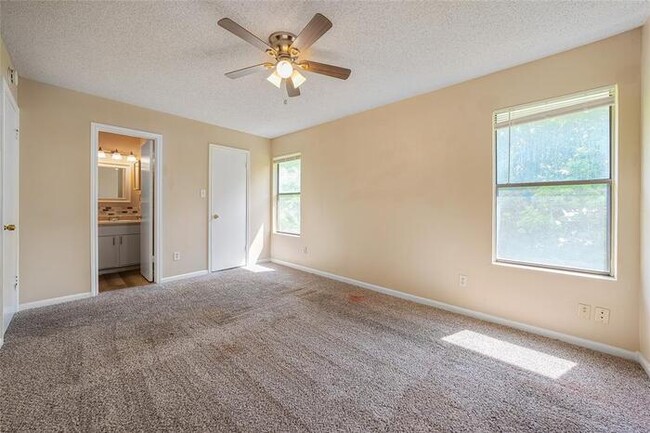Building Photo - 14203 Sussman Ct
