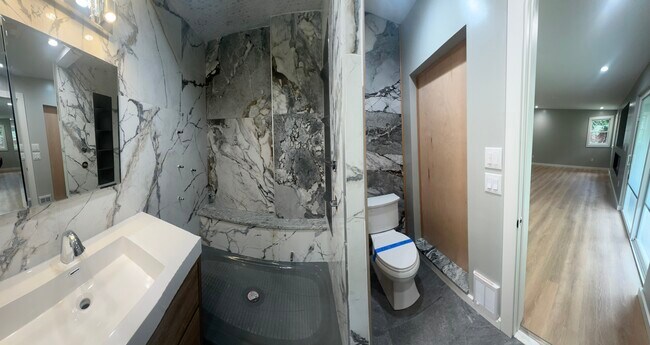 Building Photo - 4846 Ledge Ln