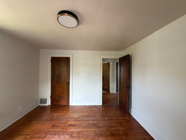 Building Photo - 1253 Diamond Ave