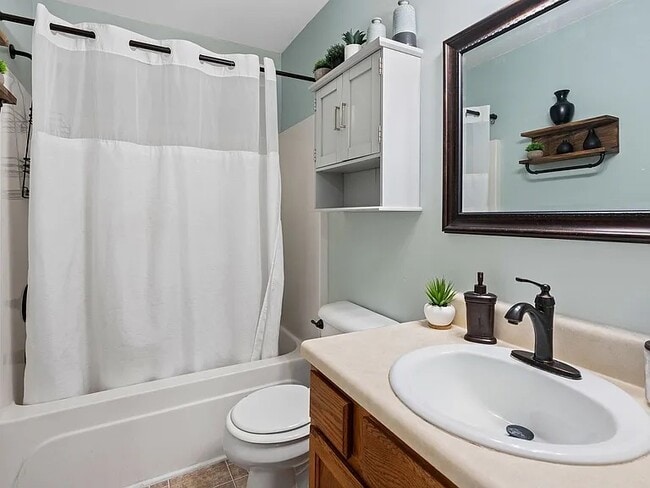 Building Photo - 509 Harold Prewett Dr