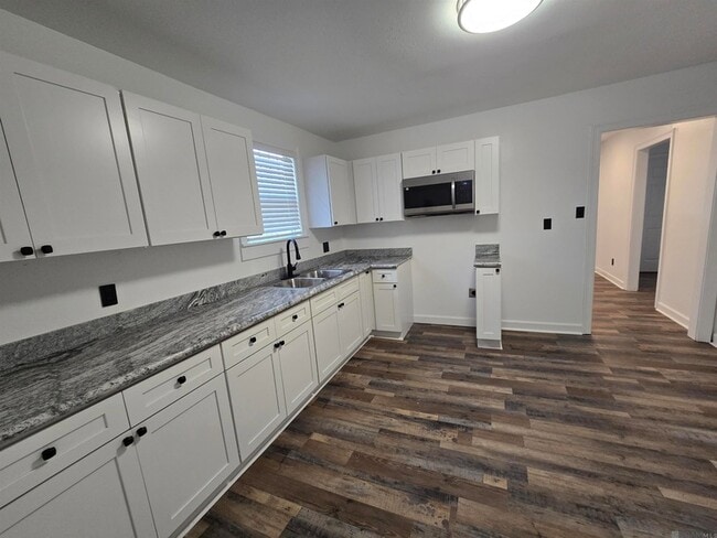 Building Photo - 2145 N 38th St